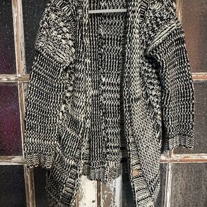 Love Riche Monochrome Knit Cardigan